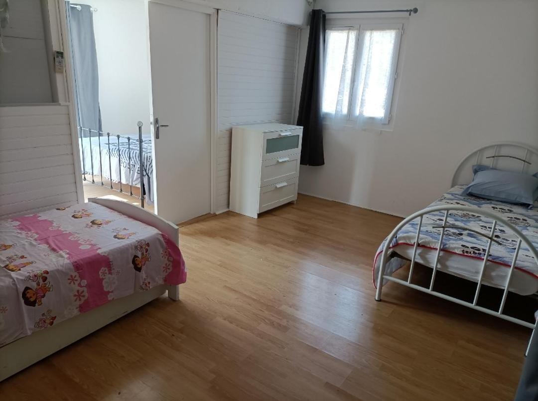 L'Esquirou Apartment Rocbaron Bagian luar foto